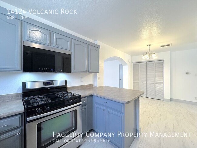 Building Photo - 14124 Volcanic Rock Dr