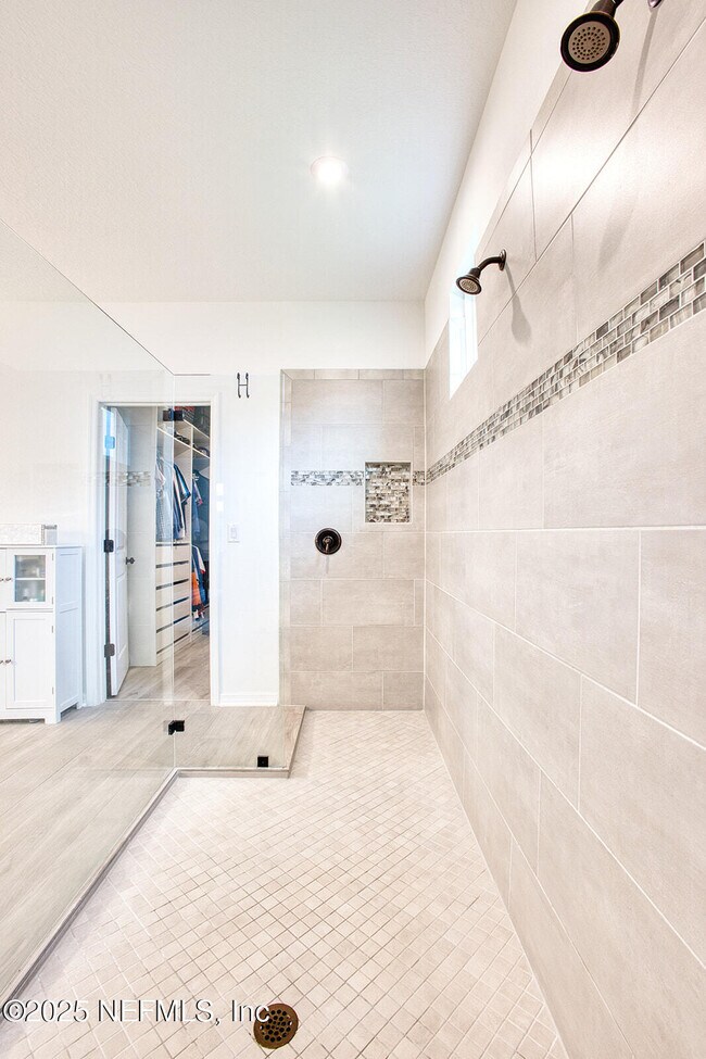 Building Photo - 94242 Goodwood Dr