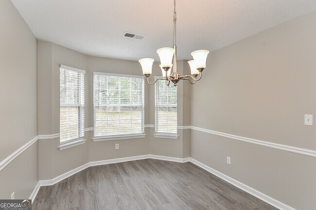 Building Photo - 105 Wood Way