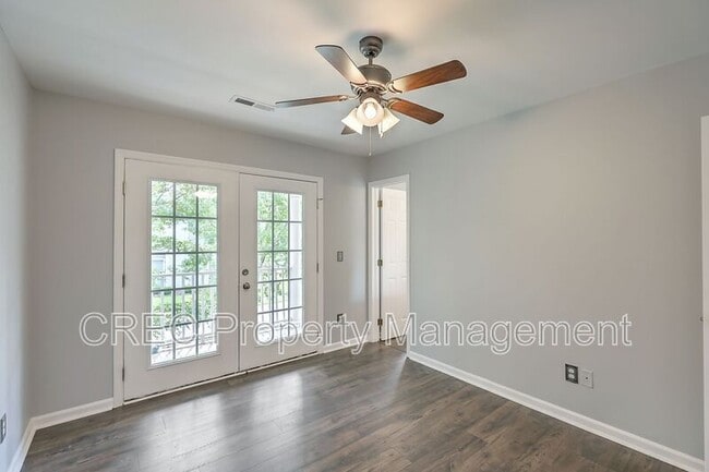 Building Photo - 8983 Planters Row Ln