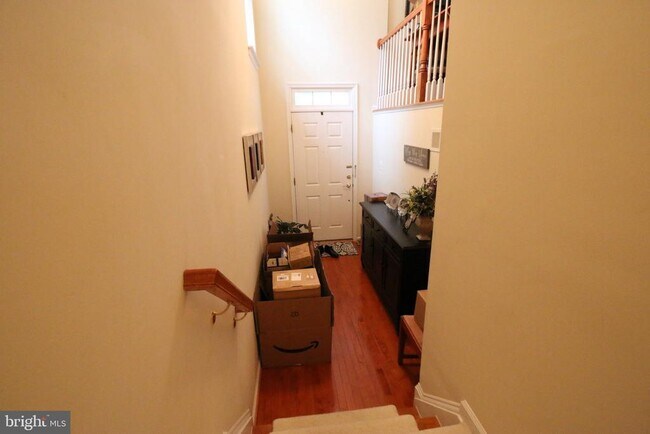 Building Photo - 4469 Monmouth St