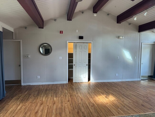Building Photo - 5 bedroom Ranch home in North Colorado Spr...