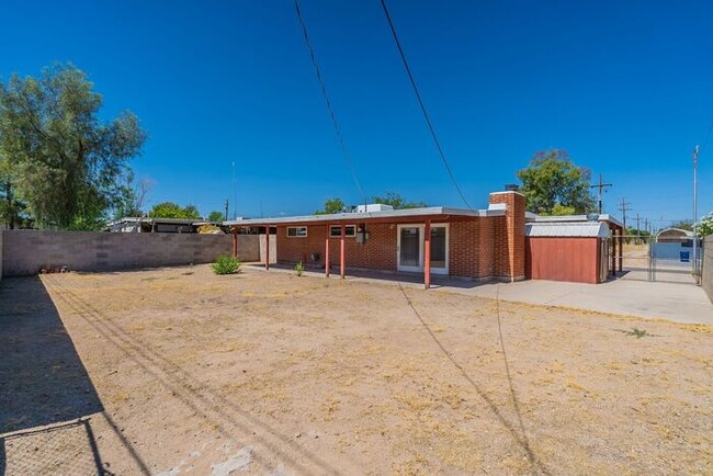 Building Photo - Pending/ Rented - Charming 3-Bed Home with Spacious Backyard & Covered Patio – Available 9/1!