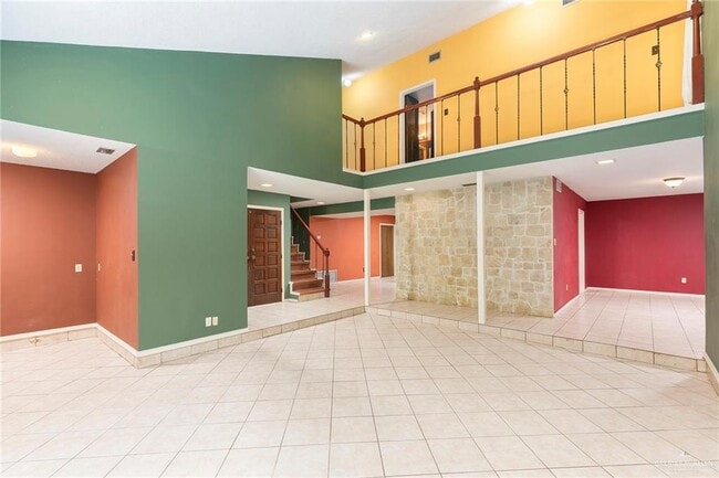 Building Photo - 3100 S Casa Linda St