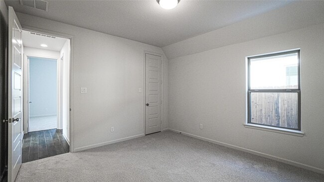 Building Photo - 6104 Vester Trl