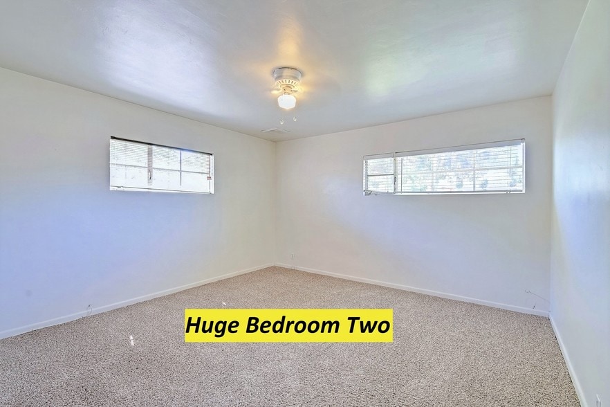 Building Photo - 6804 E 6th St