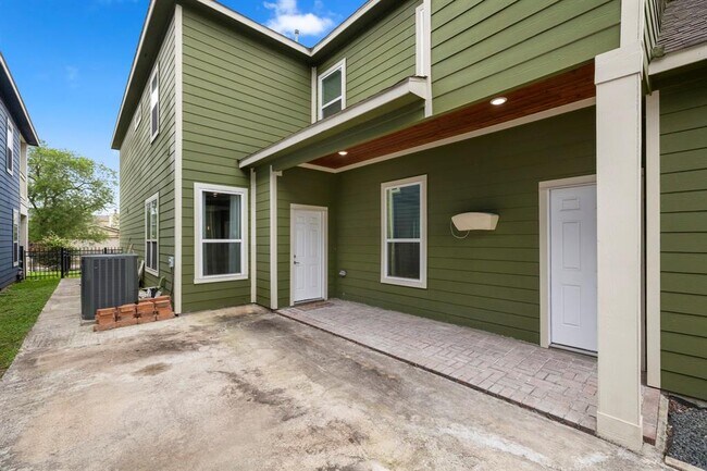 Building Photo - 4610 Cashel Glen Dr