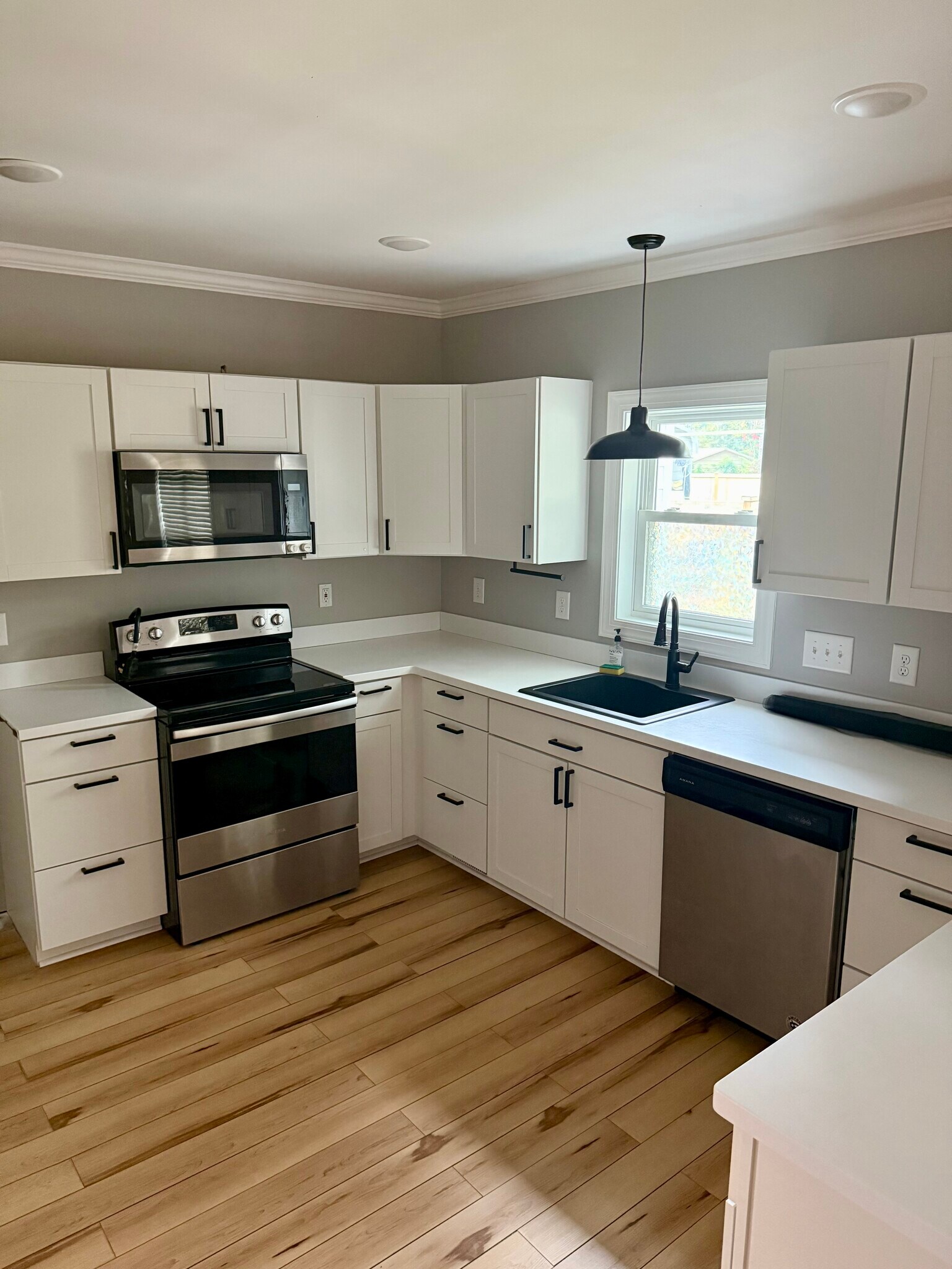 kitchen - 4119 Peachtree Ave