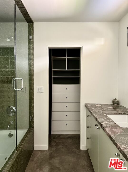 Building Photo - 1555 Rising Glen Rd