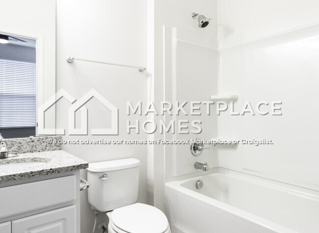 Building Photo - 433 Stonefield Cir
