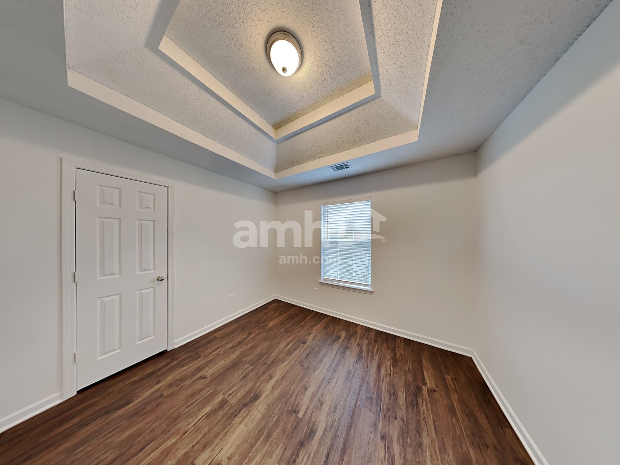 Building Photo - 1864 Tulip Petal Rd