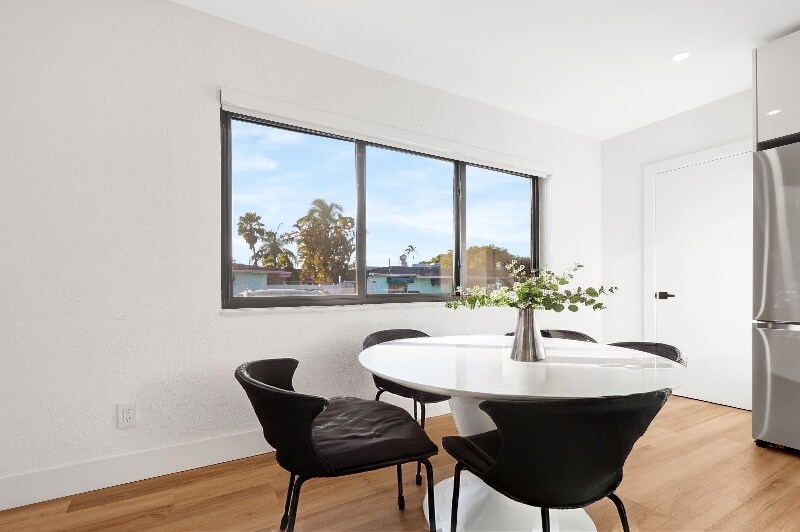 Building Photo - 1201 N 16th Ave