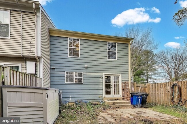 Building Photo - 16 Tabiona Ct