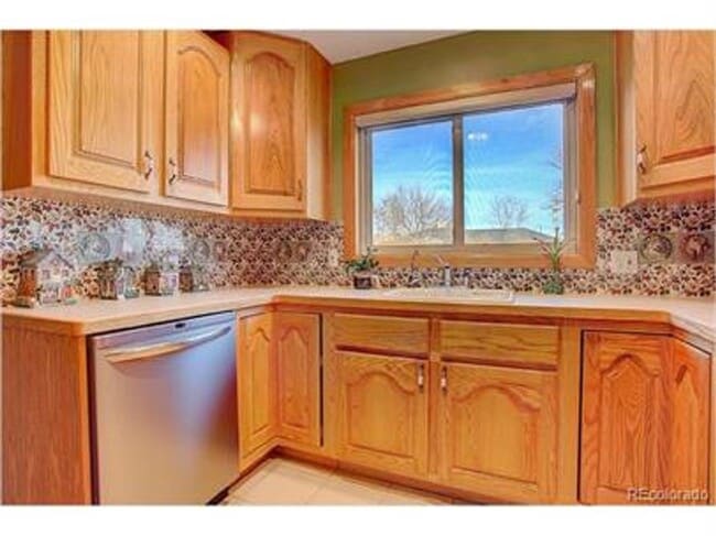Building Photo - 10711 Blue Jay Ln