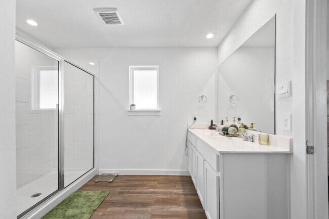 Building Photo - 1115 Sommerville Dr