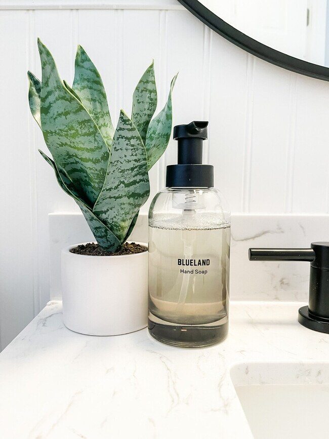 Building Photo - 57 Curt Blvd