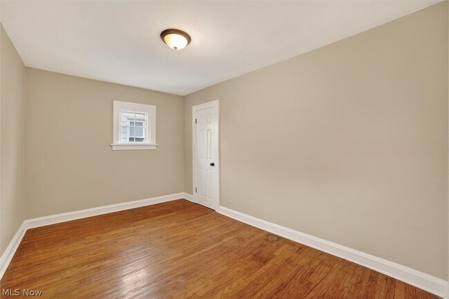 Building Photo - 4874 E 95th St