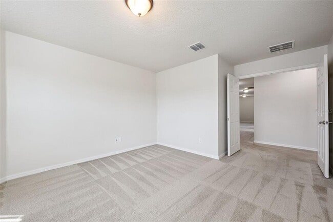 Building Photo - 1310 Oakcrest Ct