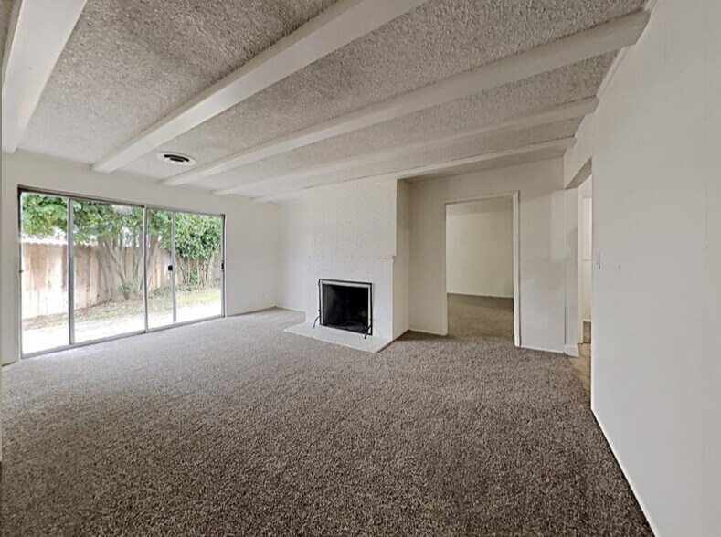 Building Photo - 7346 19th St