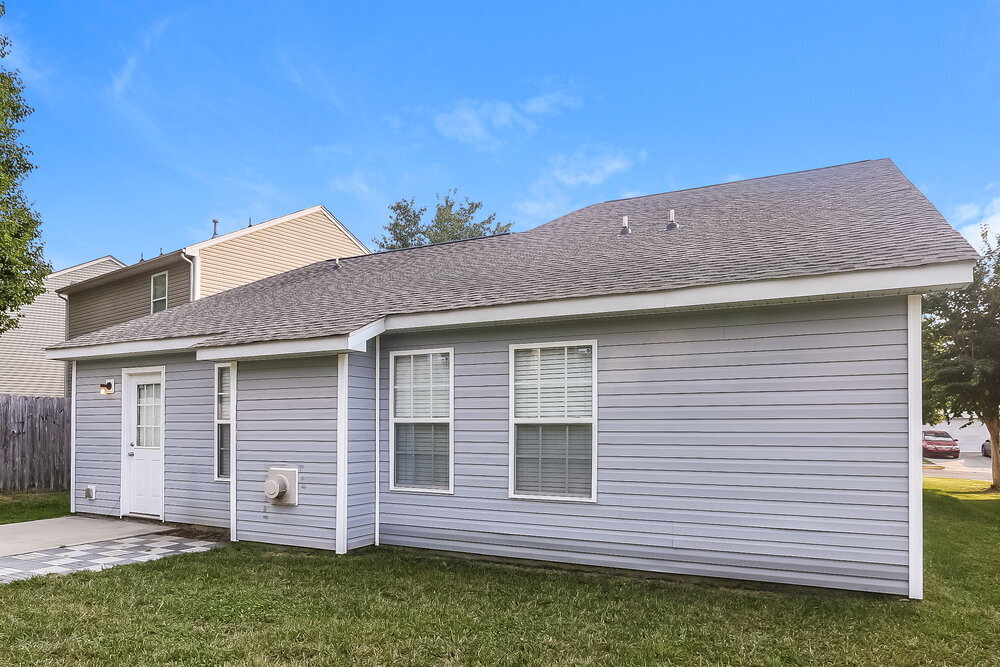 Building Photo - 4214 Broadstairs Dr SW