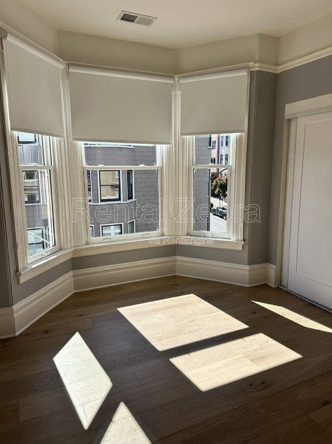 Building Photo - 1192 Pacific Ave