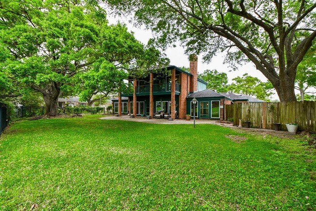 Building Photo - 3402 El Dorado Blvd