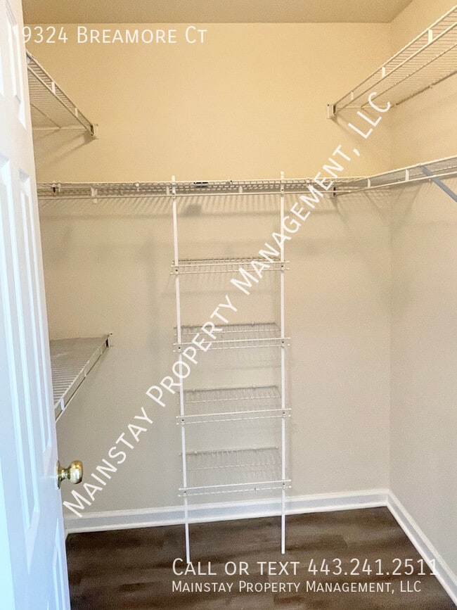 Building Photo - 9324 Breamore Ct
