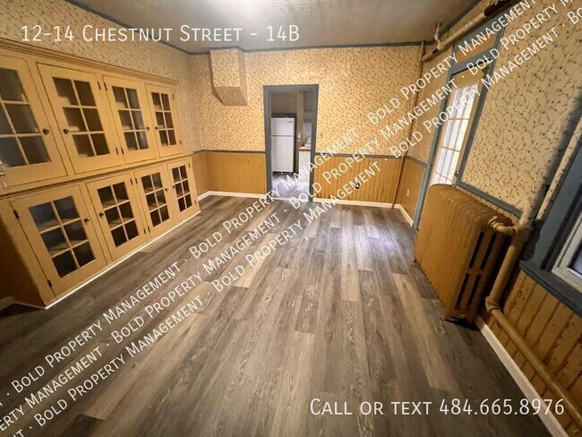 Building Photo - 12-14 Chestnut Street-14B
