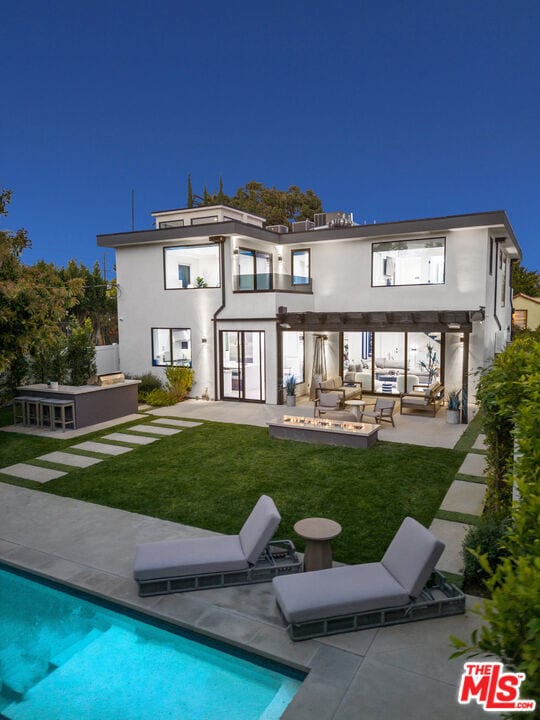 Building Photo - 731 N Curson Ave