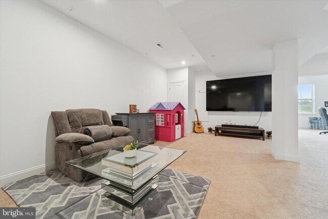 Building Photo - 25 Copper Ct