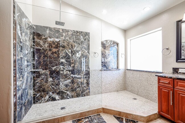 Building Photo - 8830 E Carol Way