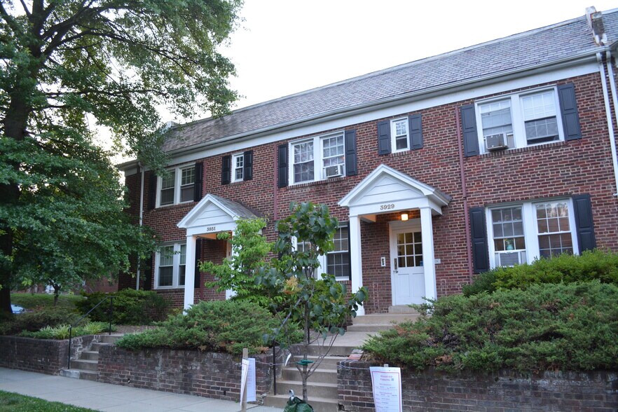 Primary Photo - 3931 W St NW