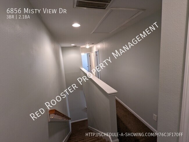 Building Photo - 3 bedroom townhouse, Lakeside community, P...