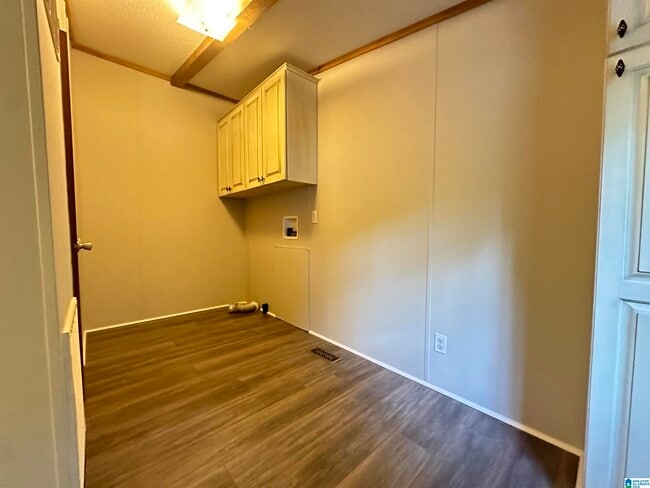 Building Photo - 705 Bagley Dr