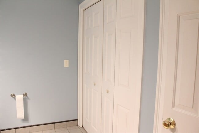 Building Photo - 700 Wrentham Rd