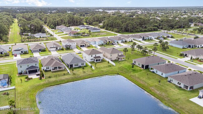 Building Photo - 1043 Corbin Cir SW