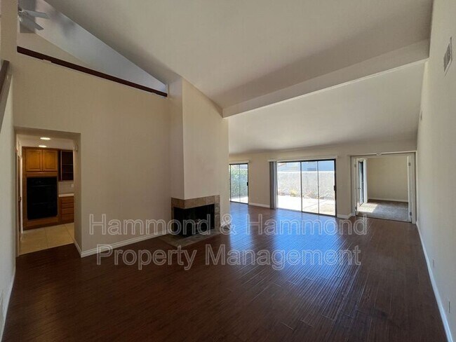 Building Photo - 316 Pebble Beach Dr