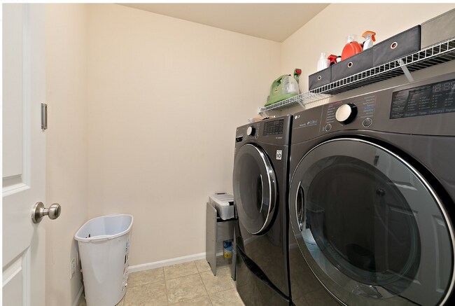 Building Photo - 6672 Udall Pl SE