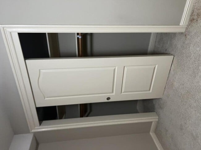 Building Photo - 15715 SE Bybee Dr