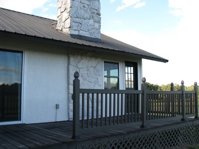 Building Photo - Beautiful 11.16 Acre Farm with Lots of Ame...