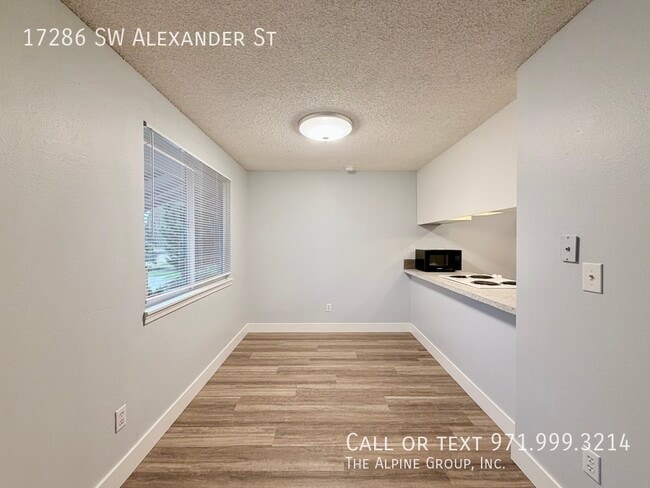 Building Photo - 17286 SW Alexander St