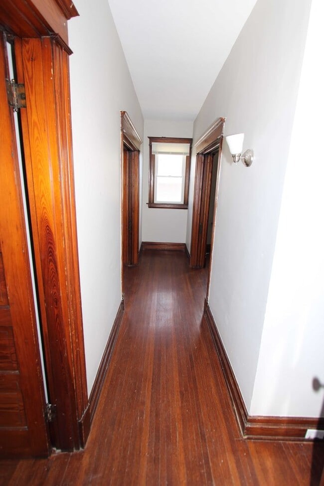 Building Photo - 2539-2541 Melrose Ave Norwood OH 45212