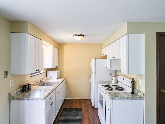 Building Photo - 109 Serendipity Dr