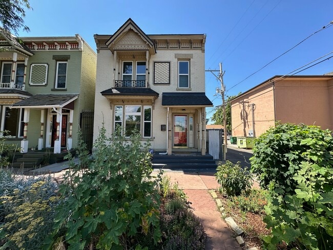 Building Photo - 1520 E 35th Ave