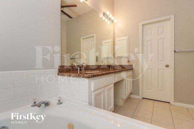 Building Photo - 1411 Amber Knoll Ct