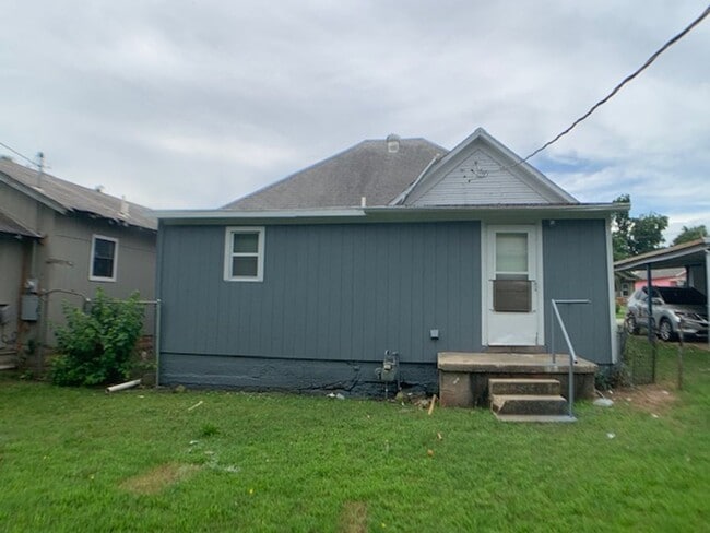 Building Photo - 2 Bedroom House Near Downtown OKC