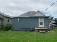 Building Photo - 2 Bedroom House Near Downtown OKC