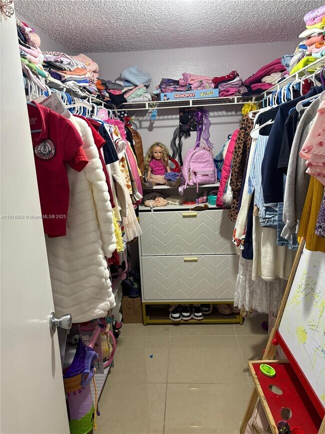 Building Photo - 15661 SW 104th Terrace