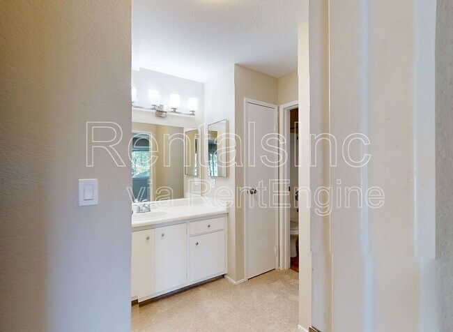 Building Photo - 481 Ignacio Blvd