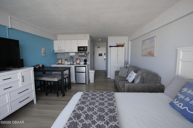 Building Photo - 800 N Atlantic Ave